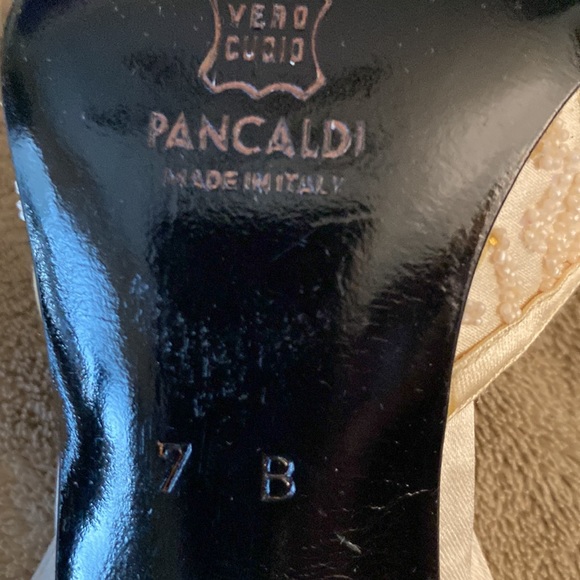 Beautiful like new Pancaldi 1888 Evening beaded shoes. - Picture 6 of 9